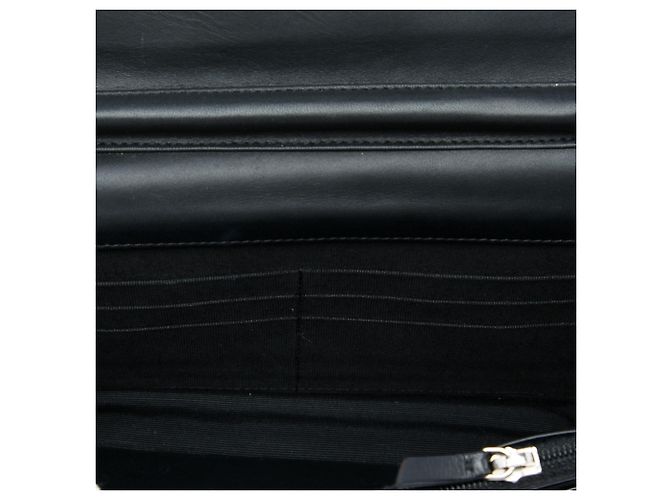 Cartera Chanel Black CC Quilted Patent Wallet On Chain - vista 4