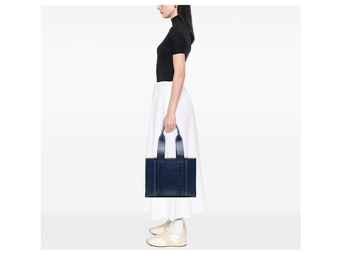 Sac Cabas Woody Chloé Bleu Medium en cuir de veau - vue 6