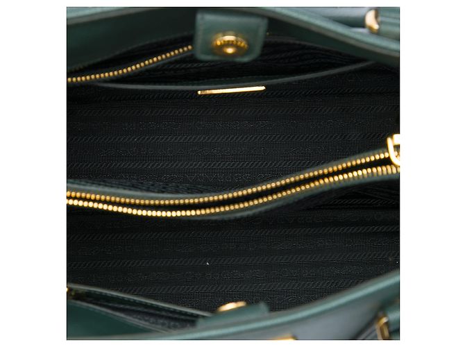 Sac à main Prada Green Medium Saffiano Lux Open Promenade Satchel - vue 4