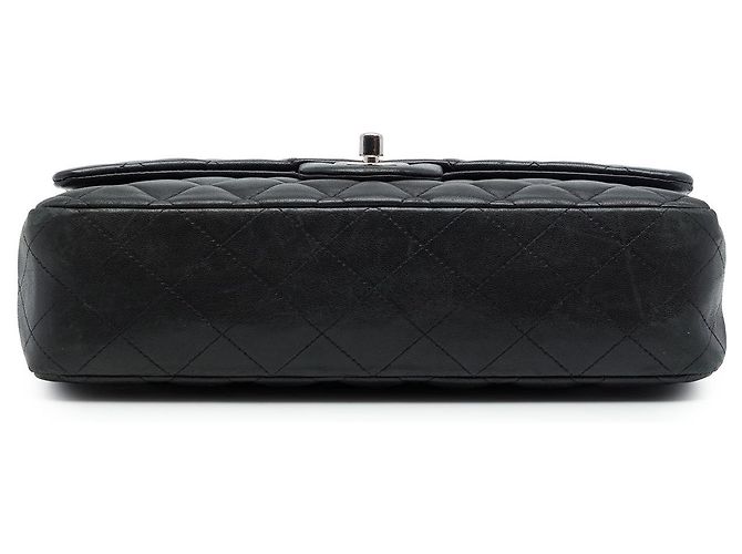 Chanel Black Medium Classic Lambskin Double Flap - vista 3