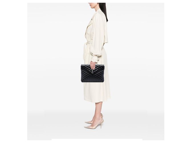 Autre Marque Saint Laurent LouLou Document Clutch aus schwarzem gestepptem Kalbsleder mit Monogramm - Ansicht 6