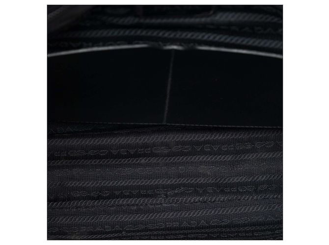 Bolsa Messenger Prada em Tessuto com acabamento em Saffiano preto e fivela - vista 4