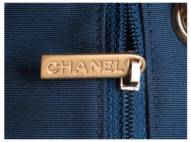 BORSA A MANO CHANEL CAMERA GM LOGO CC IN PELLE CAVIAR GRANA BLEU - vista 11