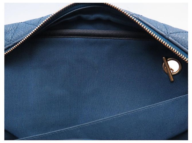 BORSA A MANO CHANEL CAMERA GM LOGO CC IN PELLE CAVIAR GRANA BLEU - vista 16