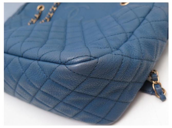BORSA A MANO CHANEL CAMERA GM LOGO CC IN PELLE CAVIAR GRANA BLEU - vista 19