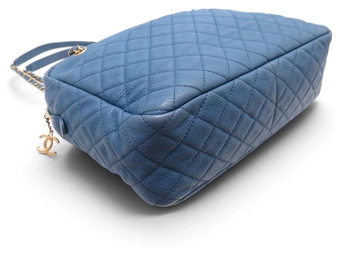 BORSA A MANO CHANEL CAMERA GM LOGO CC IN PELLE CAVIAR GRANA BLEU - vista 5