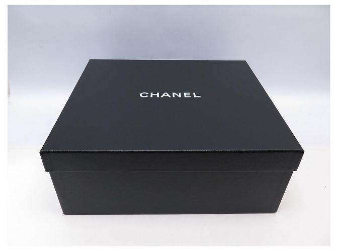 NEW CHANEL SHORT RAIN BOOTS G45076 CC LOGO 38 BOX - view 13