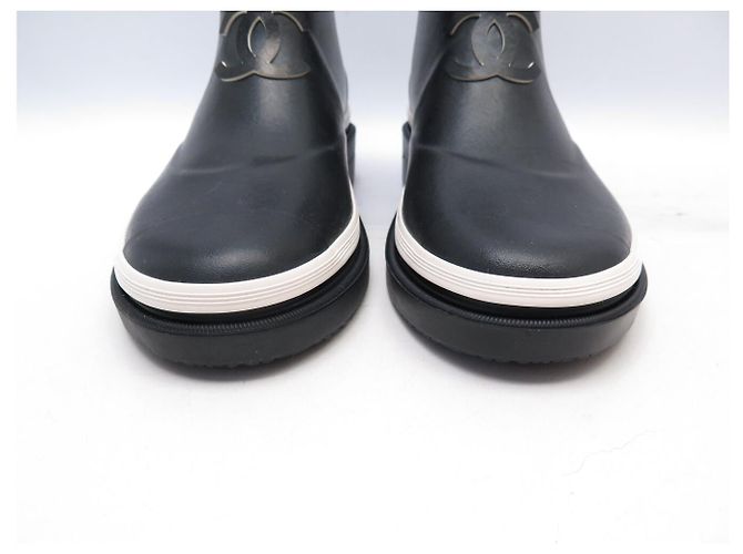 NEW CHANEL SHORT RAIN BOOTS G45076 CC LOGO 38 BOX - view 4