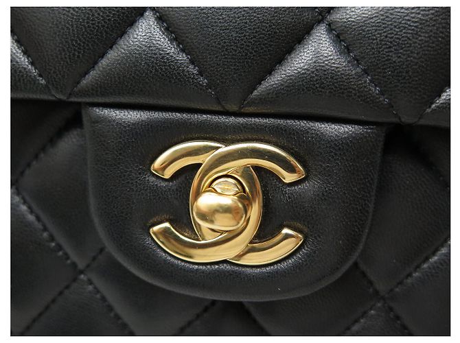 CHANEL CLASSIQUE 11.12 TIMELESS MEDIUM HANDTASCHE SCHWARZES LEDER SCHULTERGURT - Ansicht 4