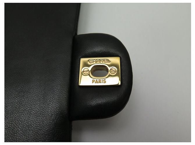 CHANEL CLASSIQUE 11.12 TIMELESS MEDIUM HANDTASCHE SCHWARZES LEDER SCHULTERGURT - Ansicht 6