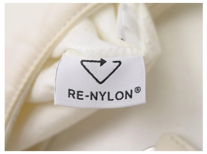 Re-Edition SAC A MAIN PRADA 1NE515 MINI RE EDITION 2000 EN NYLON BLANC BAGUETTE BAG - vue 10
