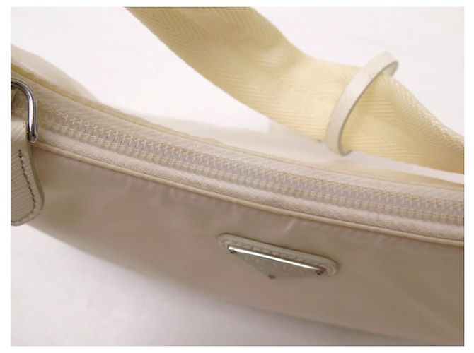 Re-Edition SAC A MAIN PRADA 1NE515 MINI RE EDITION 2000 EN NYLON BLANC BAGUETTE BAG - vue 16