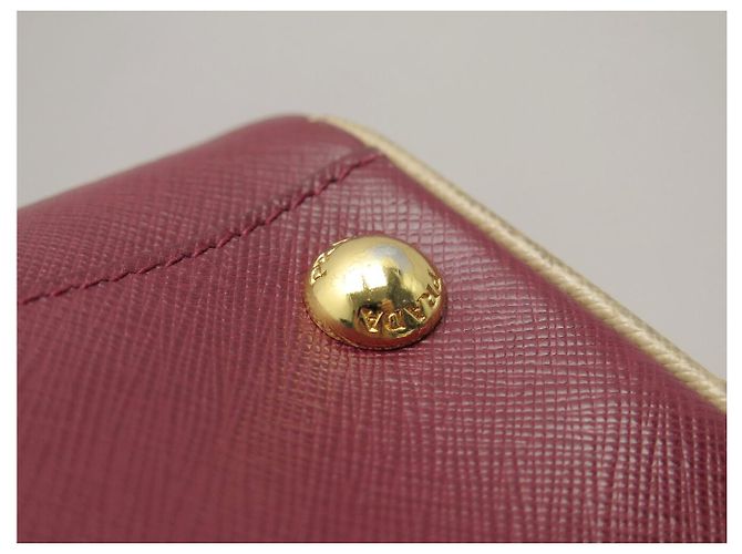 PRADA PYRAMID FRAME BL0808 HANDTASCHE AUS ROTEM BICOLOR SAFFIANO-LEDER BAG - Ansicht 17