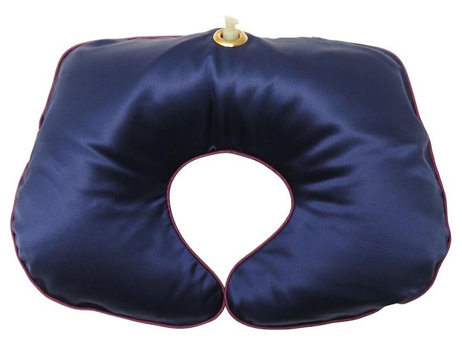 ALMOFADA GUCCI NOVA COM BOLSA DE VIAGEM GEOMETRIC G LOGO 662425 PILLOW & POUCH - vista 2