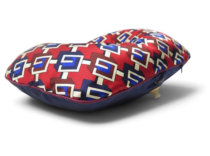 ALMOFADA GUCCI NOVA COM BOLSA DE VIAGEM GEOMETRIC G LOGO 662425 PILLOW & POUCH - vista 4