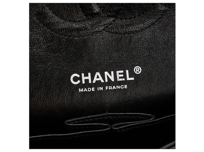 CHANEL - Borsa a tracolla Classique/Timeless 11.12 Chanel in pelle caviar nera - vista 6
