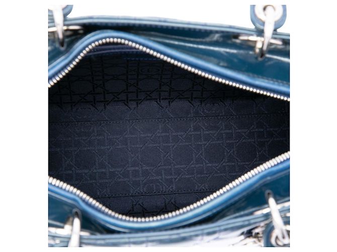 Borsa Lady Dior Large in pelle verniciata Cannage Blu - vista 4