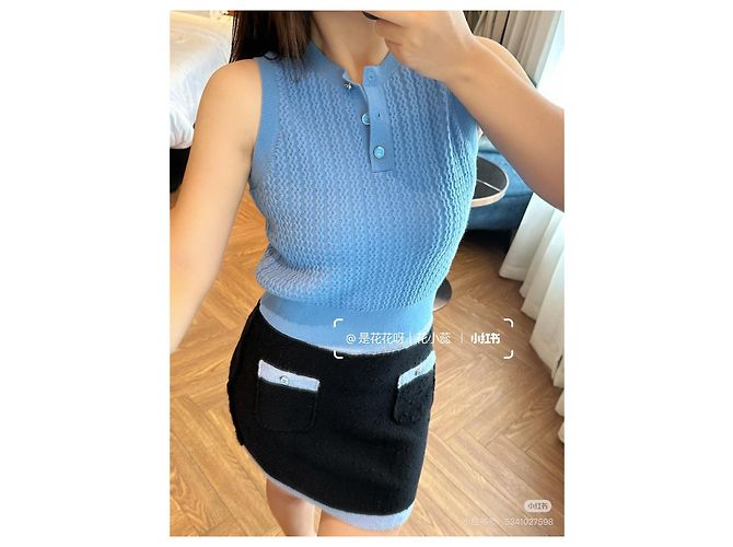 Chaleco corto Chanel 24B de lana azul - vista 7