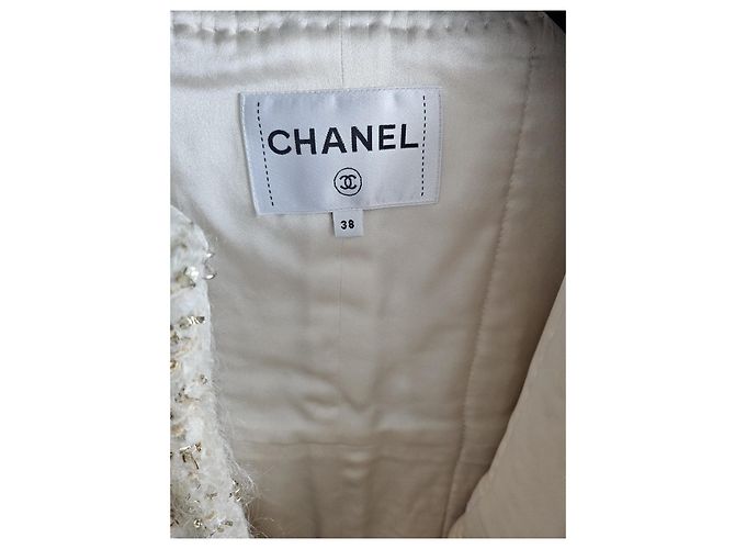 Chanel 19A Egypt Jackets - view 4