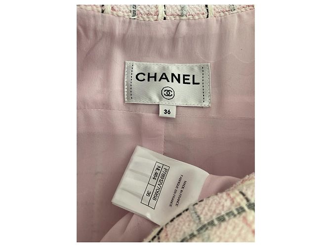 Chanel 25C Kleid aus rosa Tweed - Ansicht 3