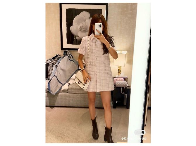 Chanel 25C Kleid aus rosa Tweed - Ansicht 8