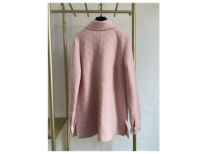 Cardigan Chanel de cashmere rosa com botões de pérolas - vista 2