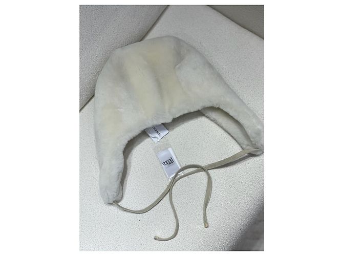 Chapéus Chanel 25N Coco Neige - vista 2