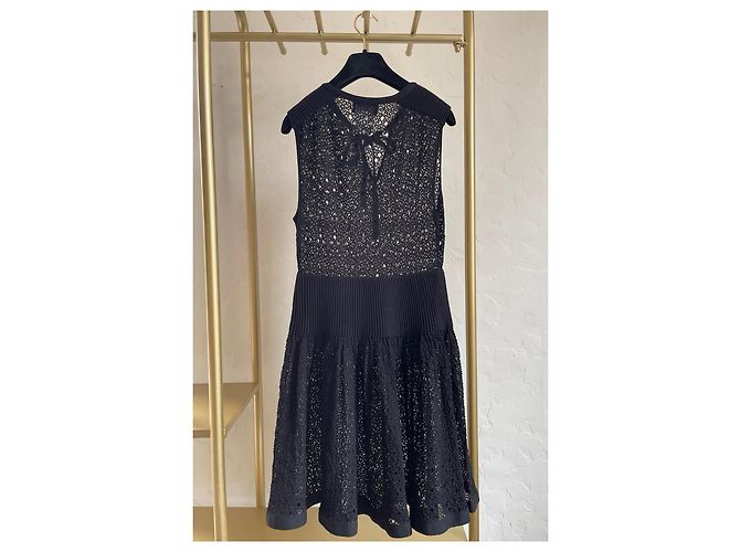 Vestido Chanel negro de encaje - vista 2
