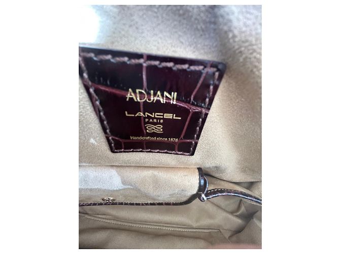 Lancel Adjani Set Borsa e Portafoglio in Pelle Effetto Coccodrillo Marrone - vista 13