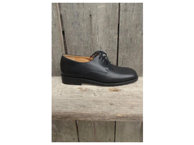 Robert Clergerie Derby Schuhe aus schwarzem Leder - Ansicht 10