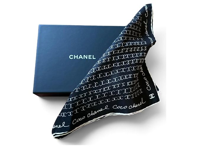 Chanel Seidentuch schwarz mit CC-Logo - Ansicht 2