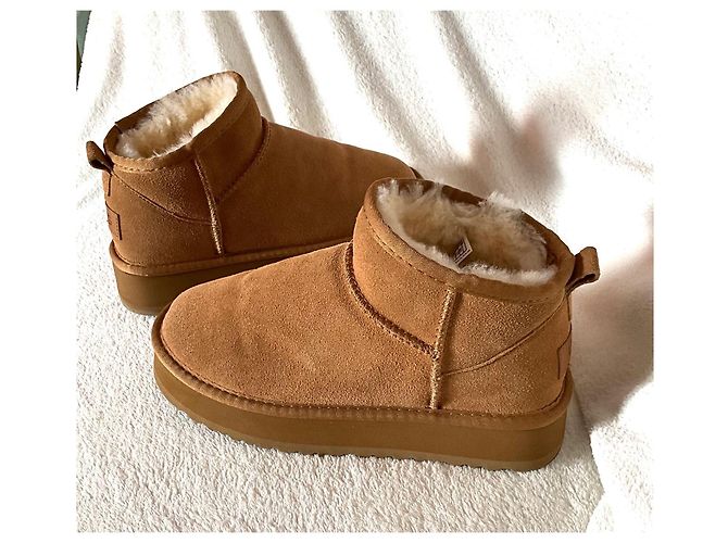 UGG Stivaletti Classic Ultra Mini Platform - Camoscio Chestnut - vista 2
