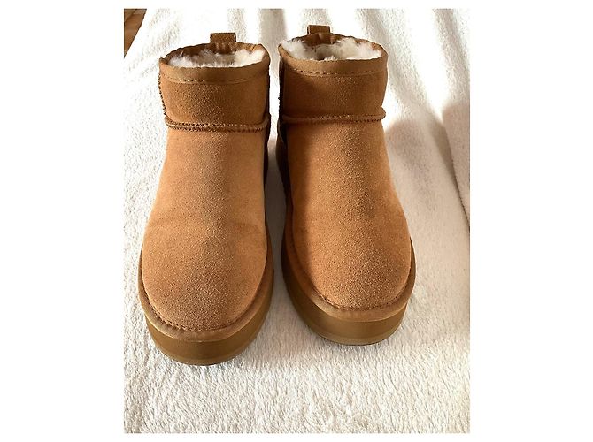 UGG Stivaletti Classic Ultra Mini Platform - Camoscio Chestnut - vista 4