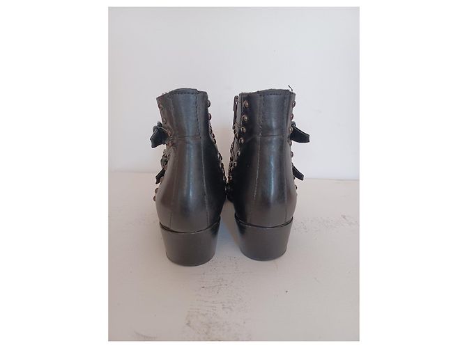Galliano Schwarze Lederstiefeletten mit Nieten - Ansicht 6