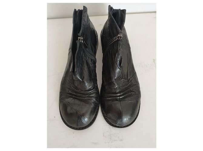Rundholz women's black leather ankle boots - view 13