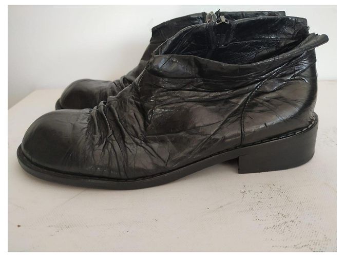 Rundholz women's black leather ankle boots - view 7