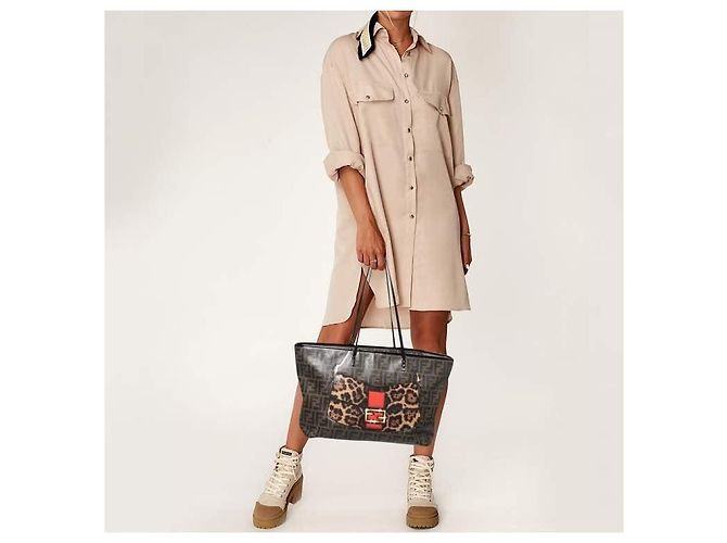 Fendi Zucca Shopper Tote Baguette Print Roll Braun/Schwarz - Ansicht 15