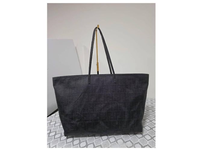 Borsa Fendi Zucca FF Roll Tote XL Nero - vista 3