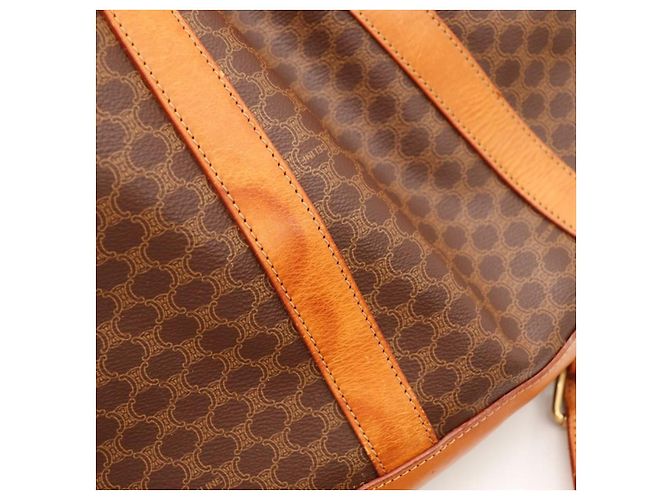 Céline Sac Seau Celine Monogram en Cuir Marron - vue 11