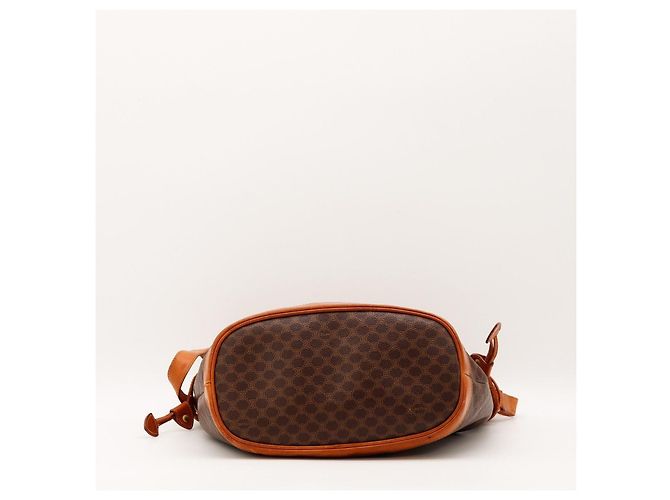 Céline Sac Seau Celine Monogram en Cuir Marron - vue 5