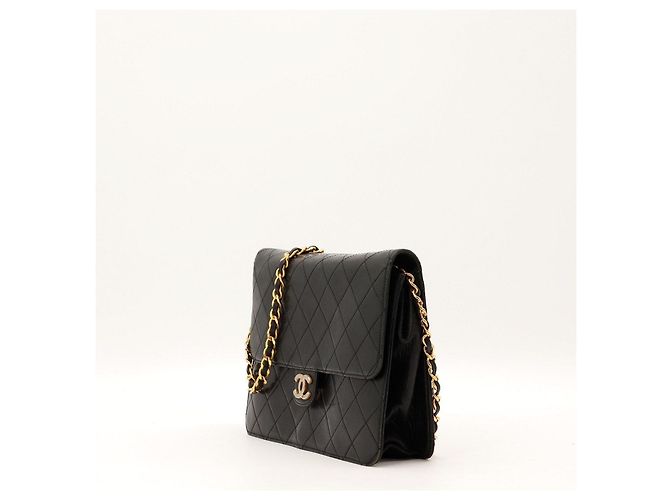 Borsa Chanel Flap Bag in pelle di agnello nera - vista 2
