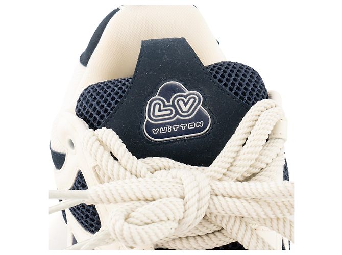 LOUIS VUITTON - LV Skate Louis Vuitton Sneaker aus dunkelblauem Canvas (T37,5) - Ansicht 5