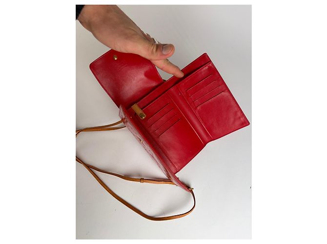 Vintage Louis Vuitton Monogram Monogram Vernis Wallet on Chain Late 1990s Red - view 3