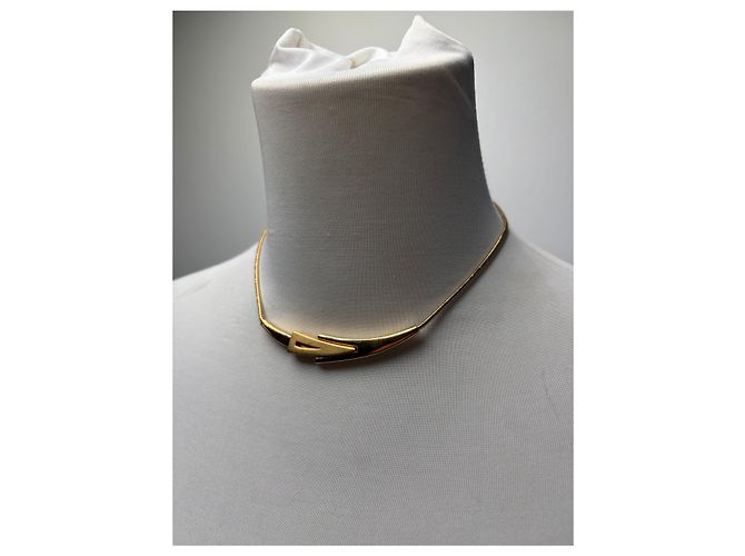 Collana girocollo Vintage Givenchy tono oro c. fine anni 1970s–inizio anni 1980s - vista 7