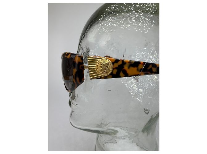 Occhiali da sole Vintage Fendi Cat-Eye Tartarugati e Oro c. primi anni '90 - vista 2