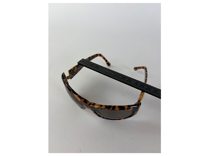 Occhiali da sole Vintage Fendi Cat-Eye Tartarugati e Oro c. primi anni '90 - vista 8