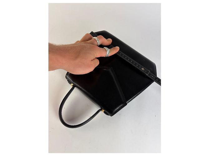 Vintage Givenchy strukturierte Lederhandtasche mit oberem Griff Schwarz Gold - Ansicht 7