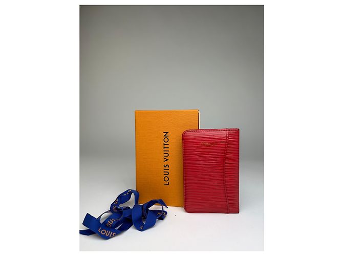 Vintage Louis Vuitton Epi Leather Bifold Wallet 2002 Red - view 2