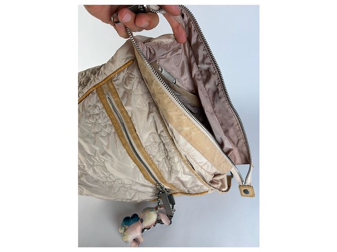 Stella Mc Cartney Vintage Stella McCartney gesteppte Nylon Hobo Bag Light Beige - Ansicht 3