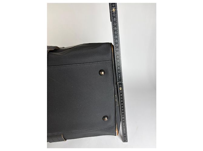 Vintage Versace Weekender Duffle Bag aus Nylon mit Lederbesatz Schwarz - Ansicht 13